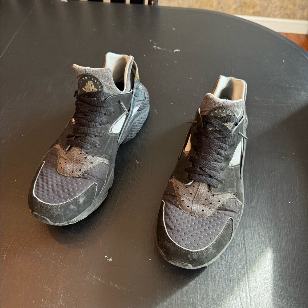 Nike Air Hurache Run SE ‘Raiders’ Sz 12.5